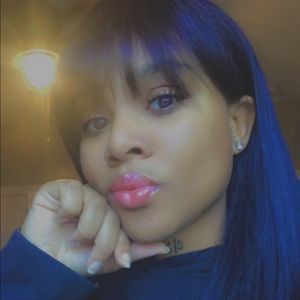 Meet your Posher, Jasmine